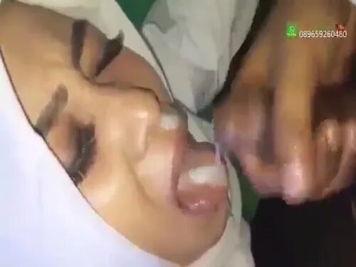 Tante Cosplay Kena Crot Di Wajah